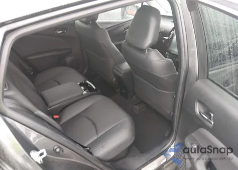 2017 Toyota Prius Prime Premium z USA, uszkodzony, nr VIN JTDKARFP7H3001946